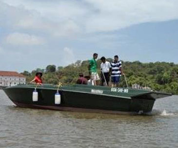 family gathering on goan yacht with Boat Goa